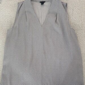 Ann Taylor Black and White Patterned Blouse
